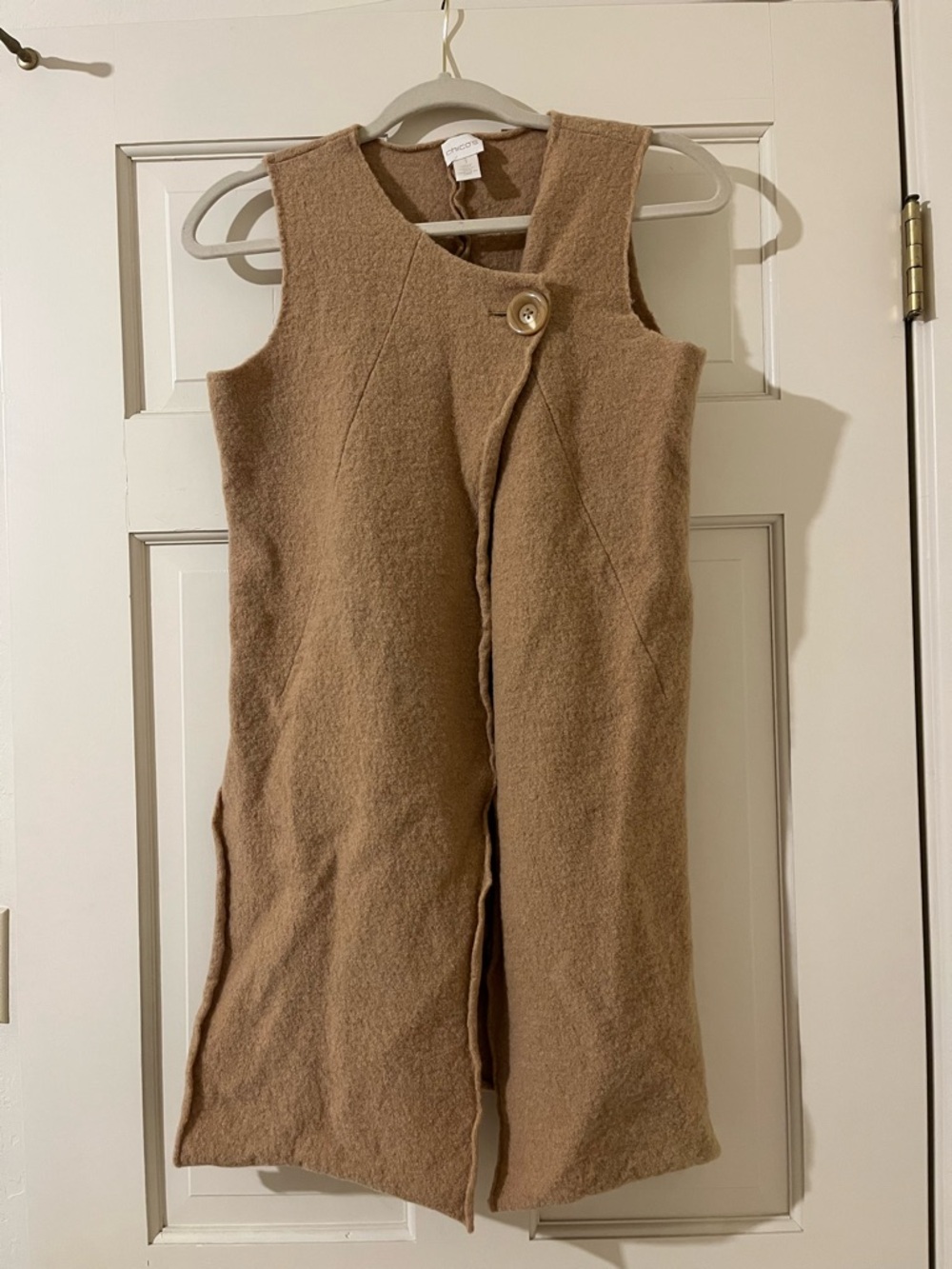 Chico’s Women’s Camel Brown 100% Wool Sweater Vest Size 1 Medium Boho